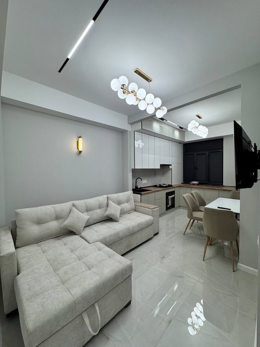 Продам свою в новостройке с мебелью и техникой