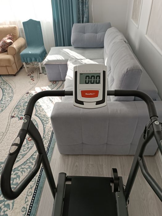 Беговая дорожка.