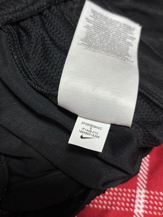 pantaloni scurti nike dri-fit negri