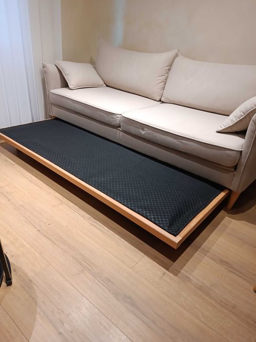 Разтегателен диван