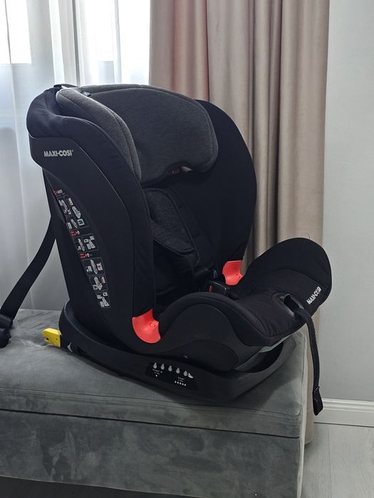 Scaun auto Maxi Cosi Titan negru