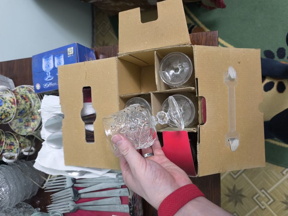 Сервиз рюмки и бокалы