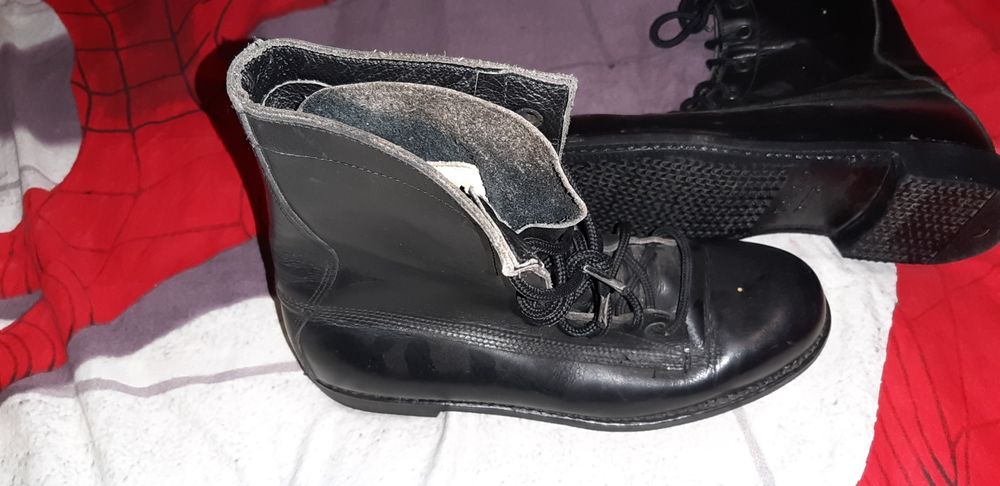 Bocanci de piele 39 Davos pentru armata .