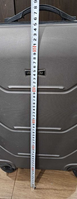 Чемодан средний 55*35*25