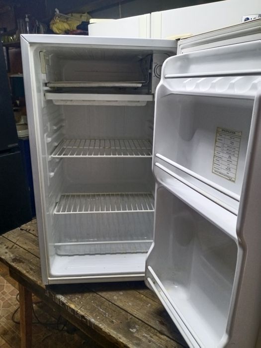 Продам холодильник рабочий.