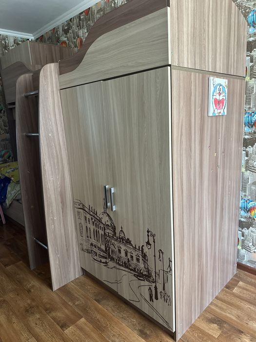 Продам 2 ярусную кровать