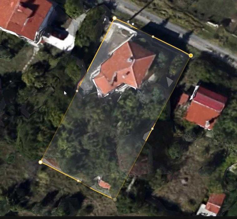 Продава се бутикова къща във вилната зона на с.Големо Бучино, Перник