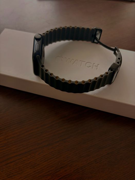 Se vinde Apple Watch series 9 41mm