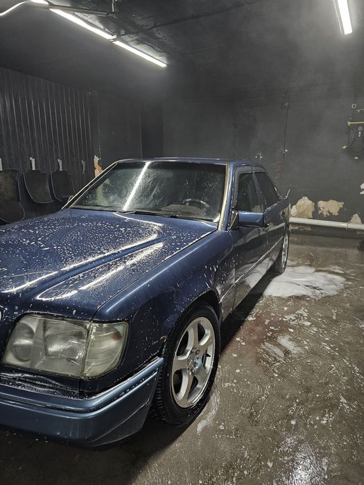 Продам Мерс 124, е280