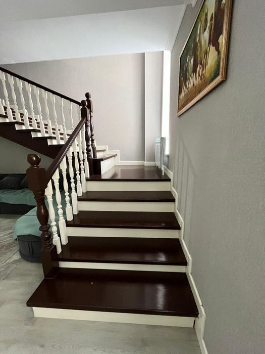 Продам 2 х. Эт. Дом р-н Келешек