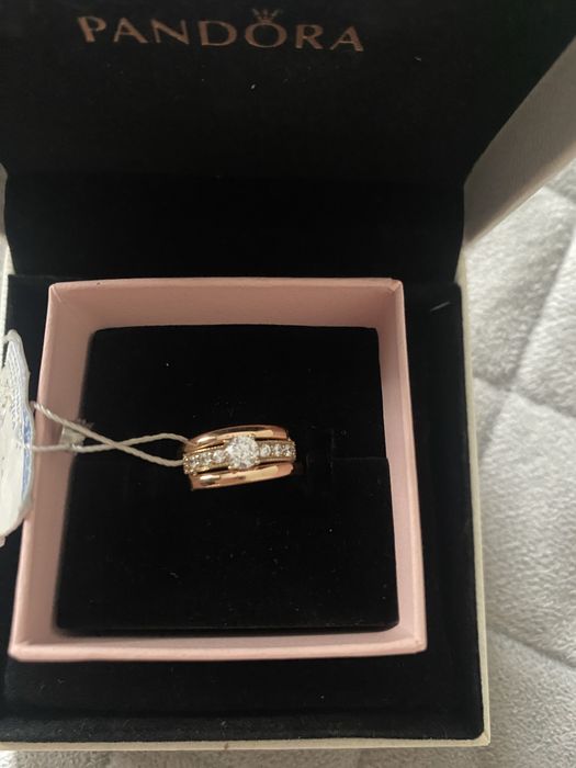 Продам новое золотое кольцо