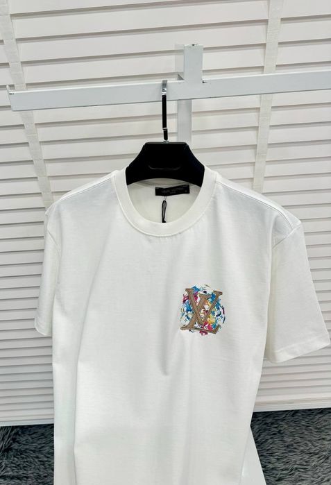 Мъжки тениски различни модели