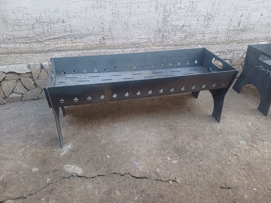 Мангал со сьемными ножками и разборный