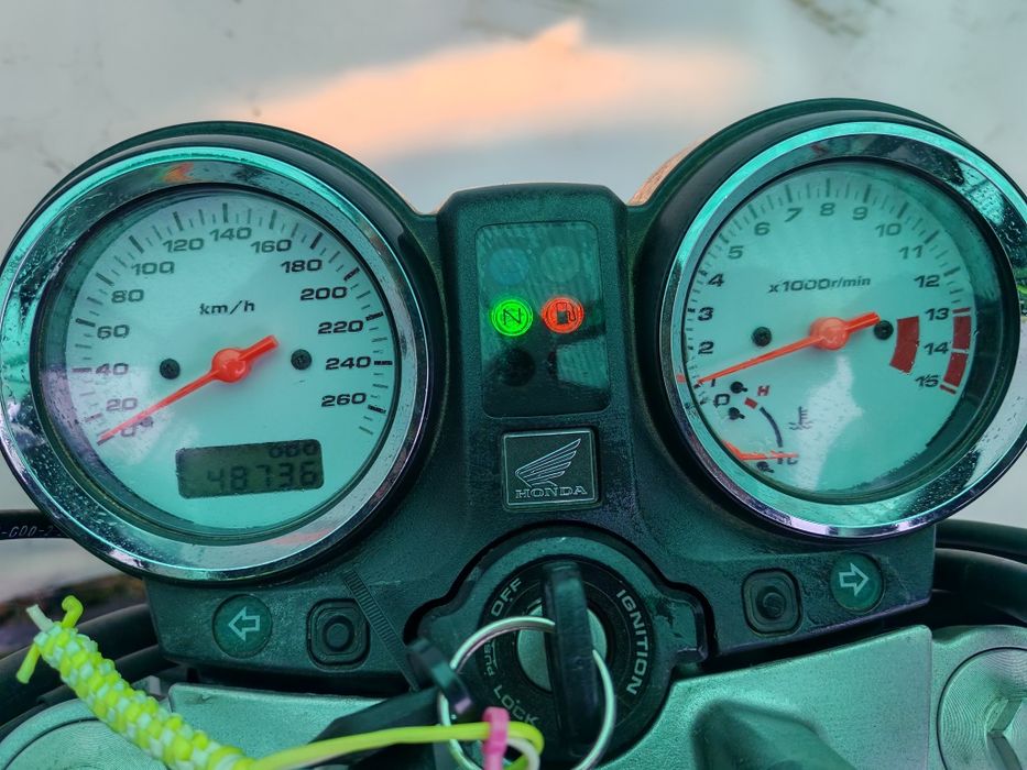 Honda Hornet 600 cmc 2003 cas sau rate