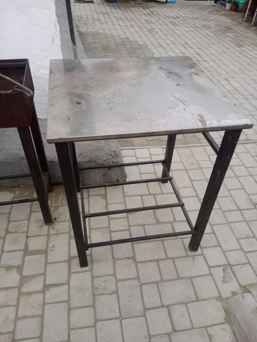 Продам мангальную зону за 100 000 тенге.