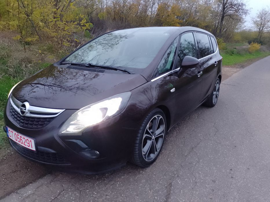Opel Zafira C Turer ediție limitată