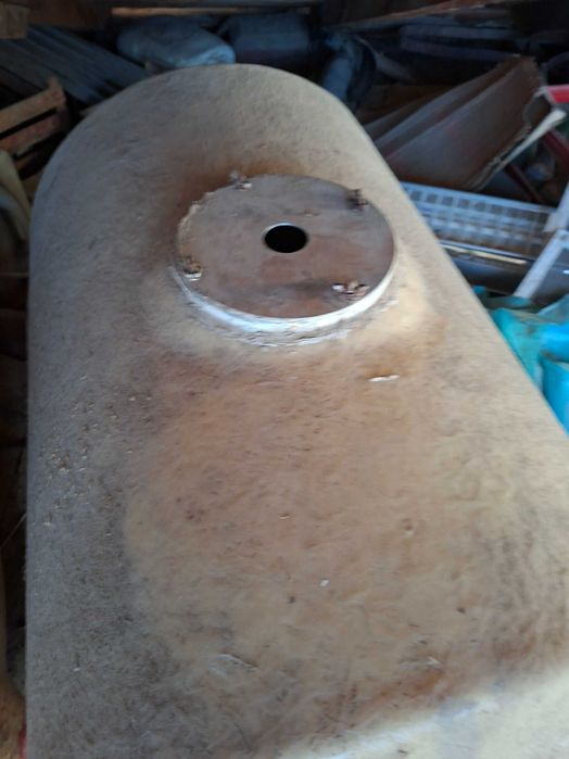 Vand 3 BUTOAIE fibra 190L, 240L, 240L tratate  la interior alimentar.