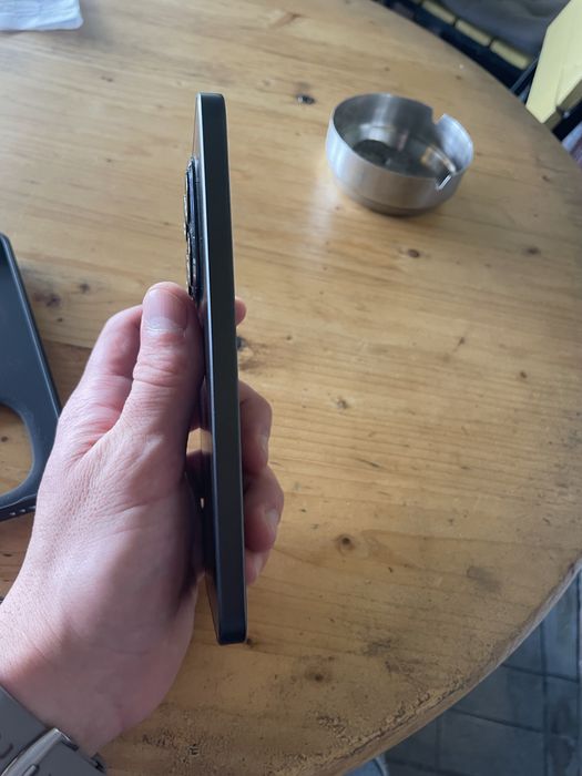 Vând xiaomi 15 pro 5 g