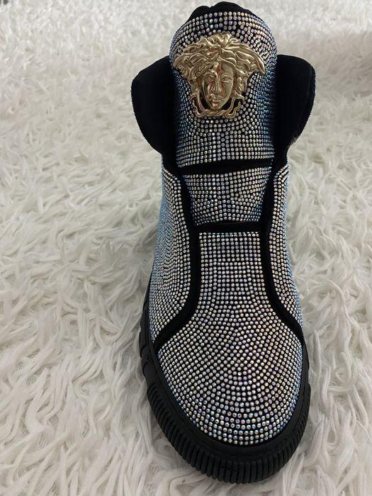 Versace adidași noi ! Niciodată purtați !