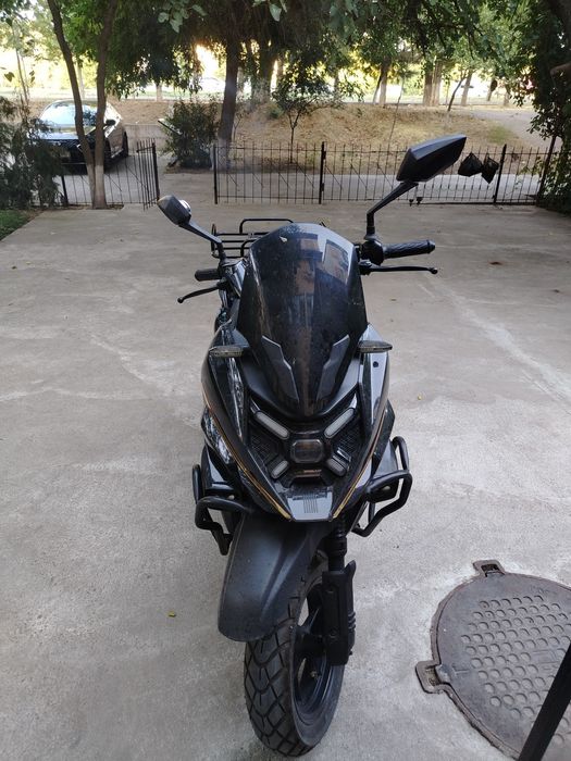 Продам tank скутер 180 куб