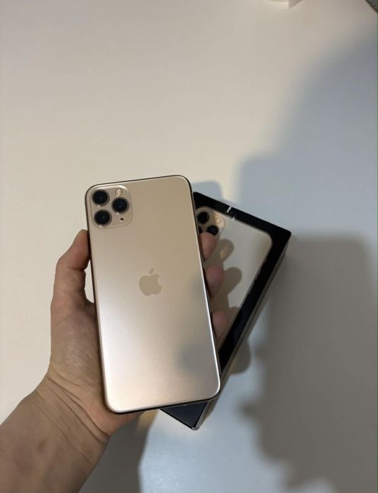 iphone 11 pro max gold second hand si noi de vanzare • Anunturi