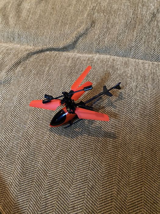 игрушка самолет (подарок)