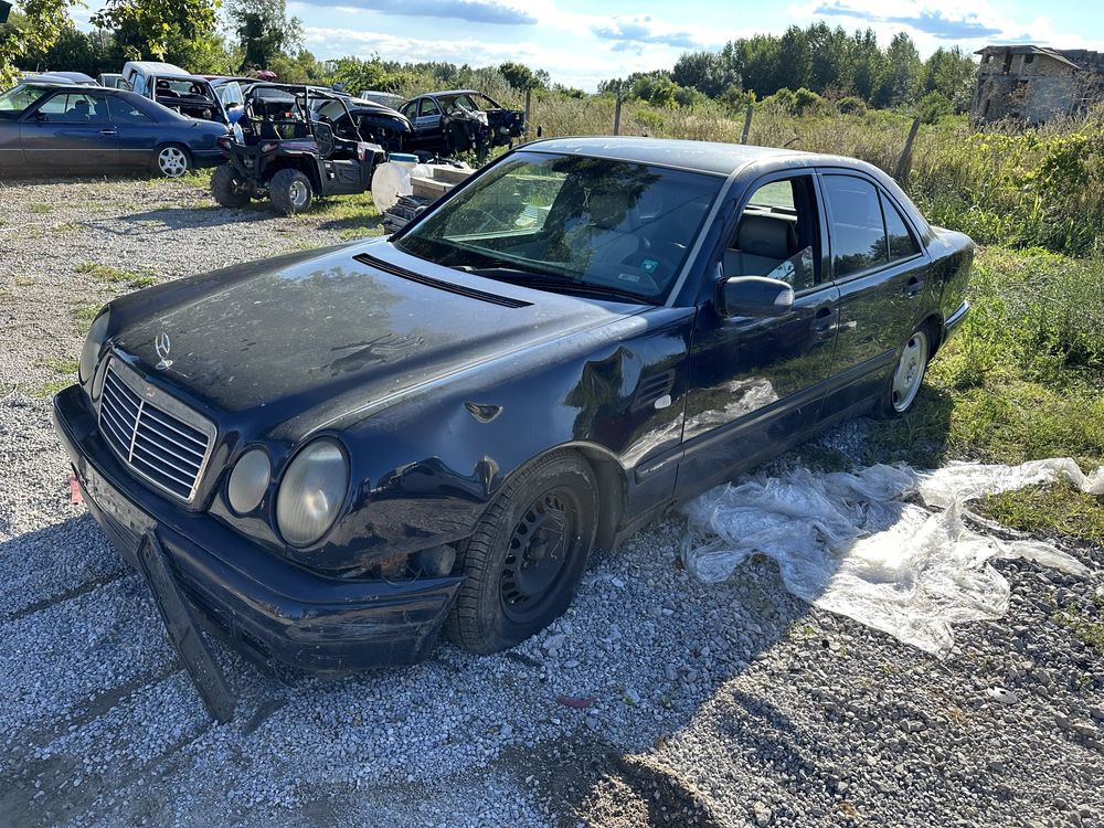 Мерцедес Е200 бензин 96 Г АВТОМАТИК само на части гр. Видин Вида 1 • OLX.bg