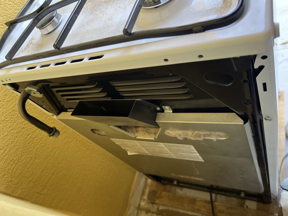 газ пеш сатылат 60к