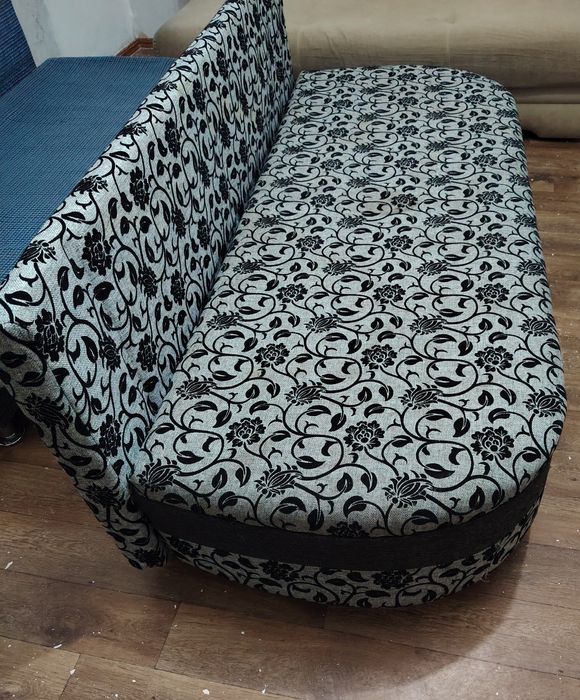 Диван тахта  бесплатно 2шт