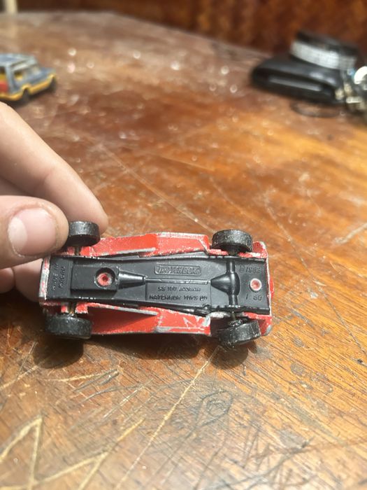 Две колички matchbox