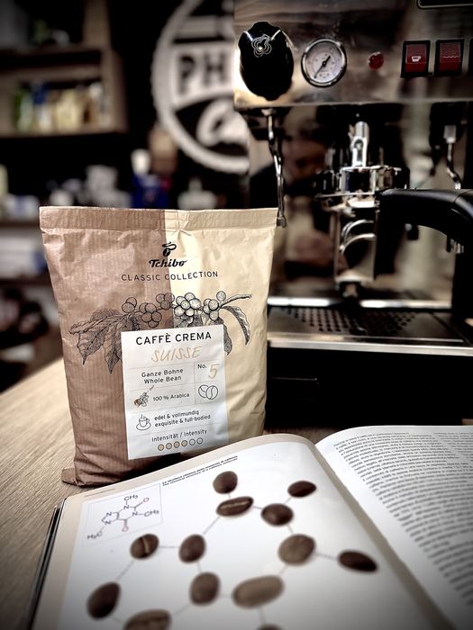 Tchibo Creme Suisse 500G Oferte cu pahare