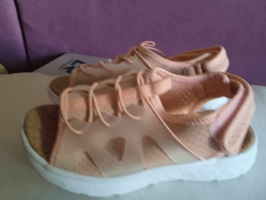 Детские босоножки