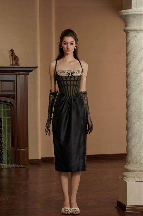 Продам новое вечернее платье размер М