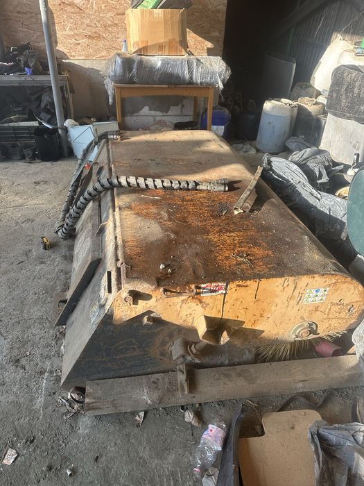 Miniincarcator case sv 185