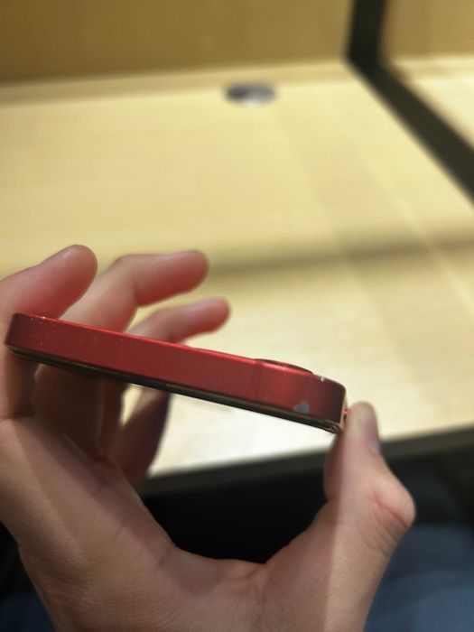 IPhone 12 ( red )