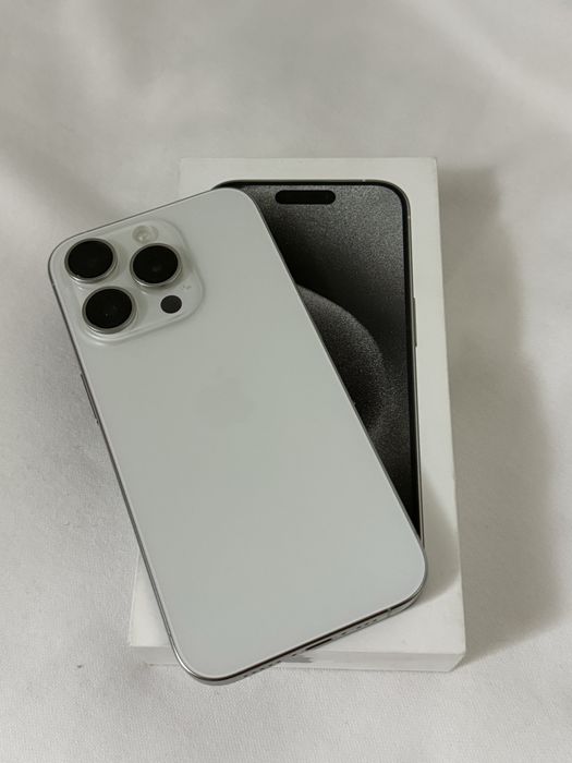 Срочно продам айфон 15про 128гб