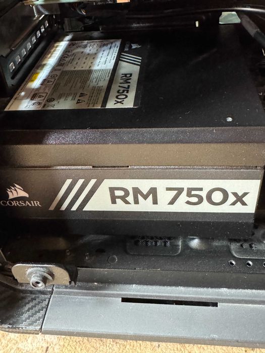 Захранване Corsair RM750x 750W 80 PLUS Gold