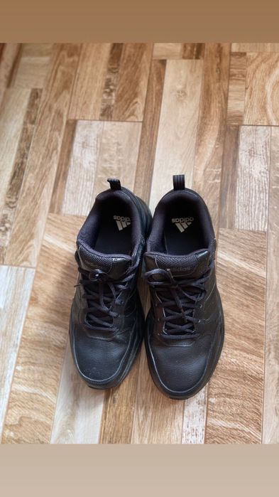 Мъжки обувки Adidas -високии кецове и маратонки