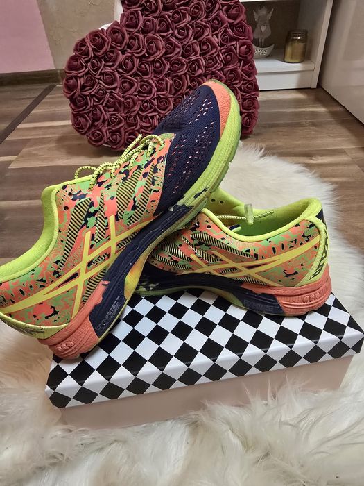 Asics маратонки , като нови