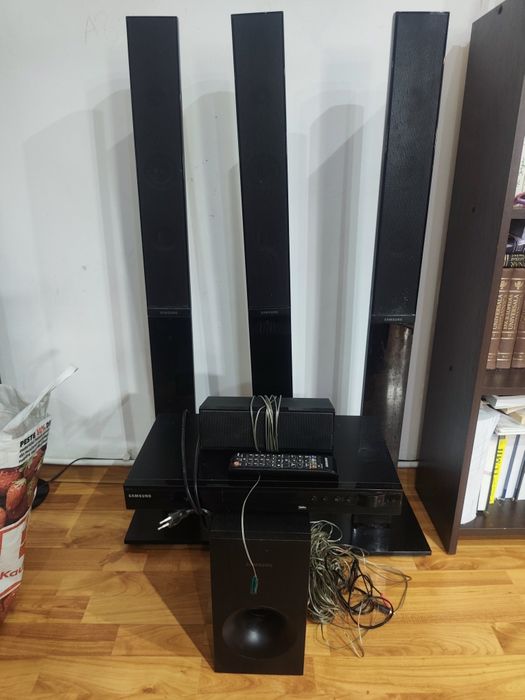 Vând sistem Samsung 5.1