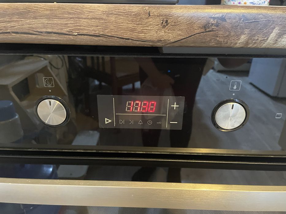 Продам духовой шкаф