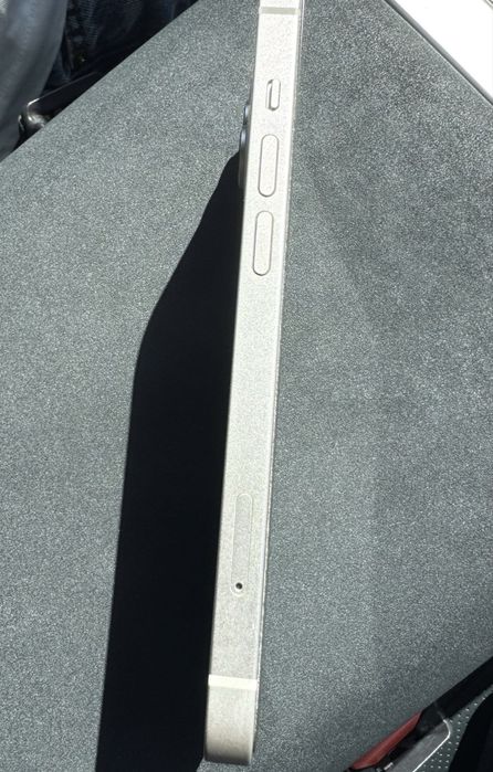 iPhone 14 White
