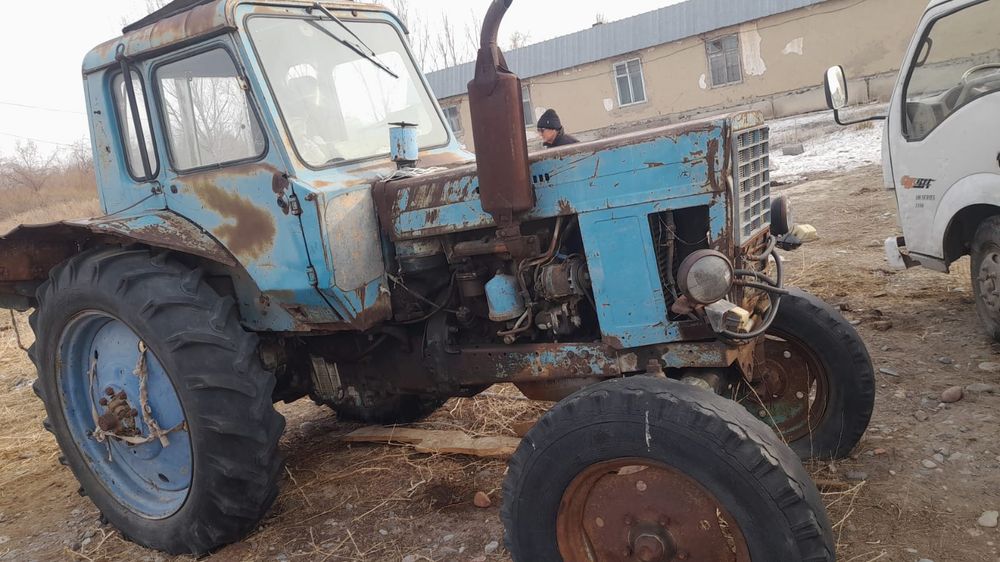 Трактор МТЗ 80 с прицепом