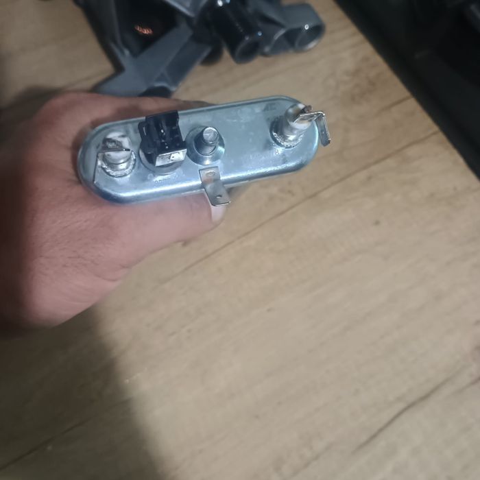 Vand piese masina de spalat indesit