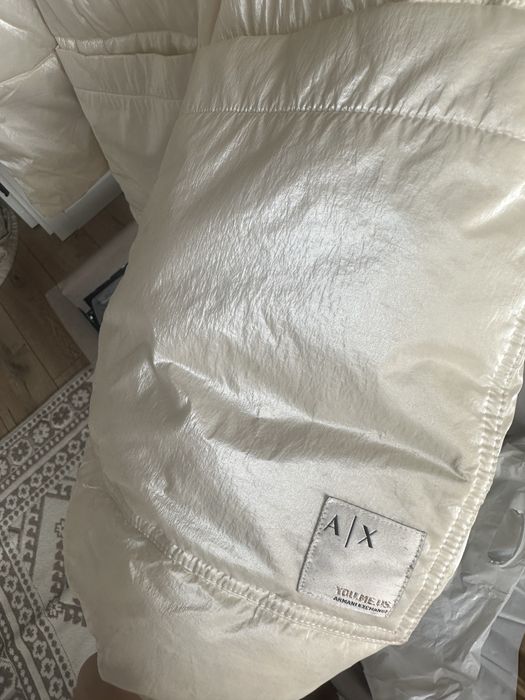 Продам куртку брендовую