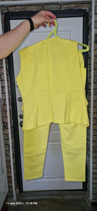 Продам летний костюм