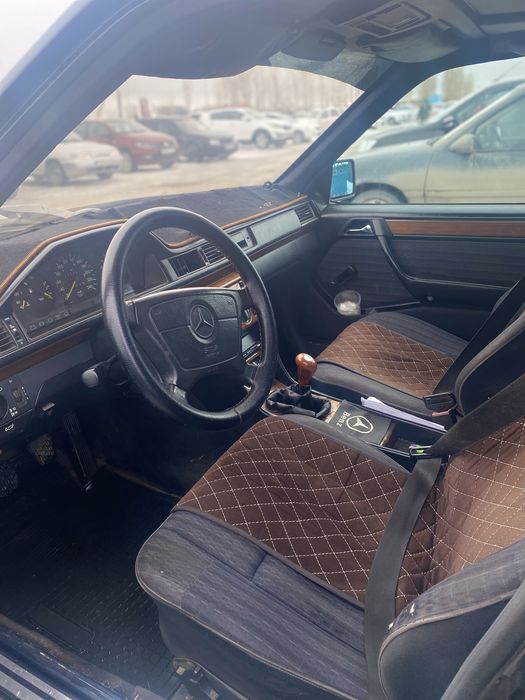 Продам Мерседес w124, 111 движок