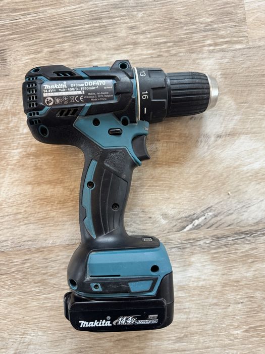 Masina de gaurit si insurubat Makita DDF470