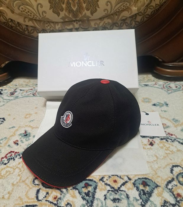 Бейсболка Кепка MONCLER, новая