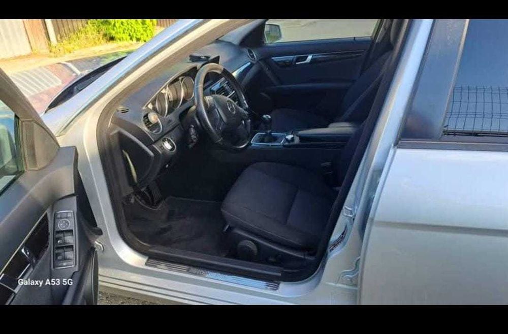 Mercedes benz C200